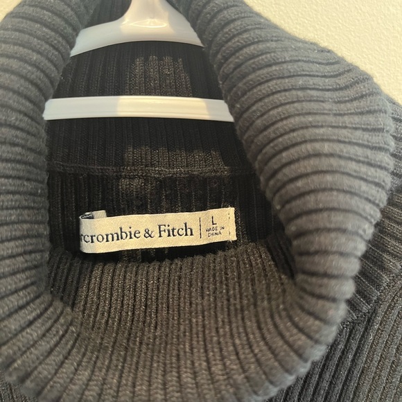 Abercrombie Turtleneck Sweater Bodysuit - Size Large - Picture 3 of 3